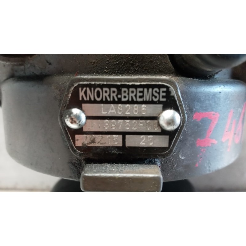 VOLVO truck DRIER BARKESYSTEM  VOLVO truck FH16 I 1993>2002 used