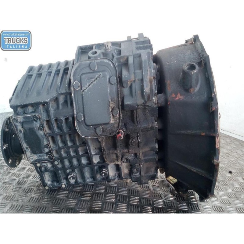 NISSAN truck CAMBIO NISSAN truck M usato