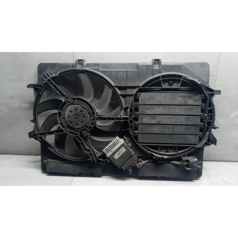 AUDI CONVOGLIATORE ELETTROVENTOLA AUDI A4 2007>2011 usato