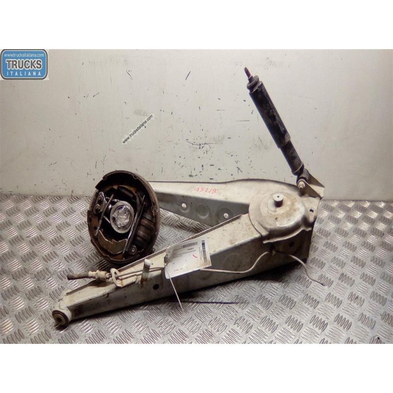 PIAGGIO BRACCIO OSCILLANTE POSTERIORE INFERIORE SINISTRO PIAGGIO Poker usato