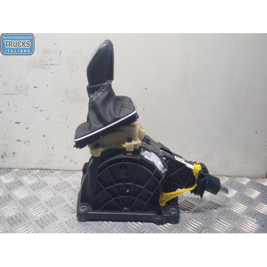 LEVER VOLVO V40 2012>2016 used