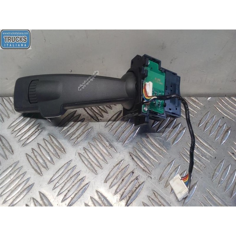 VOLVO DEVIOLUCI VOLVO V40 2012>2016 usato