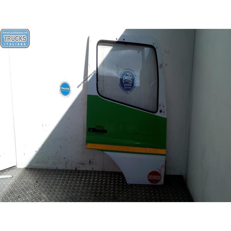 MERCEDES-BENZ truck PORTA ANTERIORE DESTRA MERCEDES-BENZ truck Atego 970 usato
