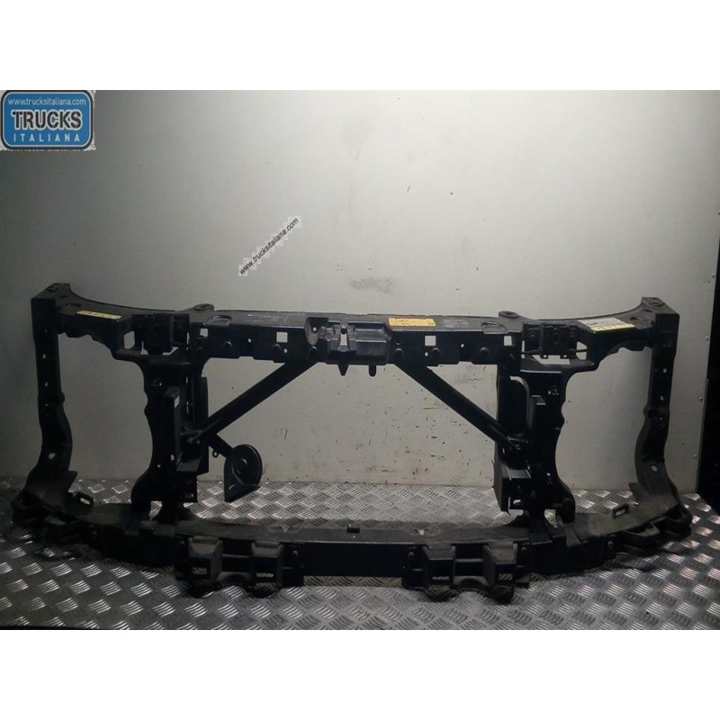 LAND ROVER RIVESTIMENTO ANTERIORE COMPLETO LAND ROVER Discovery  2004>2009 usato