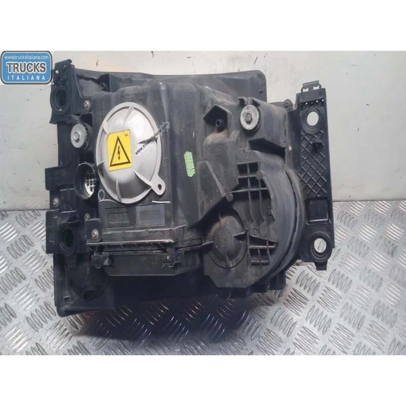 LAND ROVER LEFT HEADLIGHT XENO LAMP  LAND ROVER Discovery  2004>2009 used