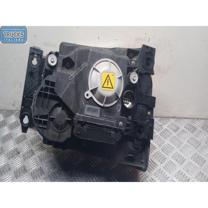 LAND ROVER FARO ANT XENO DESTRO LAND ROVER Discovery  2004>2009 usato