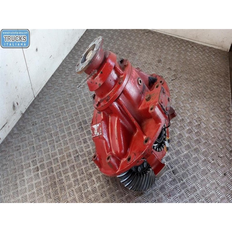 IVECO GRUPPO DIFFERENZIALE POSTERIORE IVECO 190-26 usato
