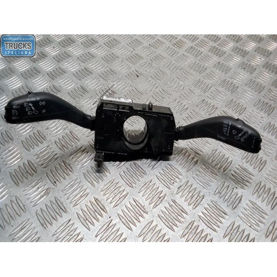 DEVIOLUCI SKODA Roomster 2010>2015 usato