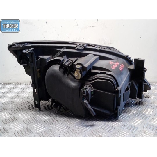 FARO ANTERIORE SINISTRO FORD Mondeo 2003>2007 usato