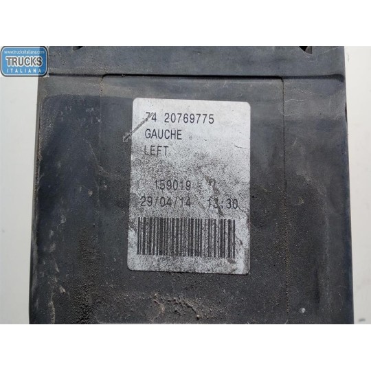 FARO POSTERIORE ESTERNO SINISTRO RENAULT truck T 2014> usato