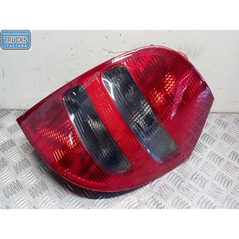 MERCEDES-BENZ FARO POSTERIORE ESTERNO DESTRO MERCEDES-BENZ Classe A (W169) 2004>2008 usato