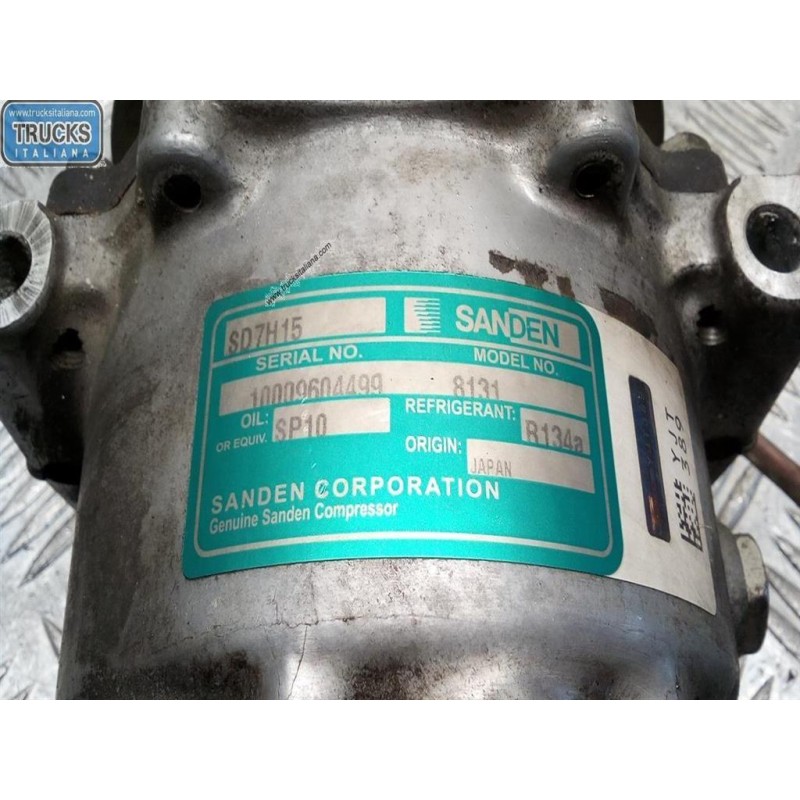 RENAULT truck AIR CONDITIONER COMPRESSOR RENAULT truck Premium 1996>2005 used