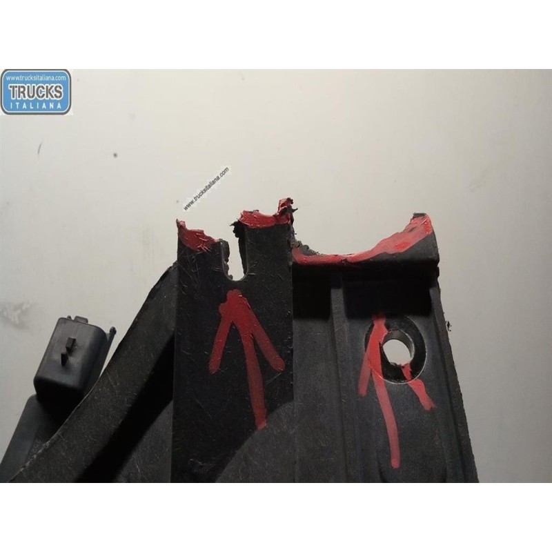 PEUGEOT RIVESTIMENTO ANTERIORE COMPLETO PEUGEOT 807 2002>2013 usato