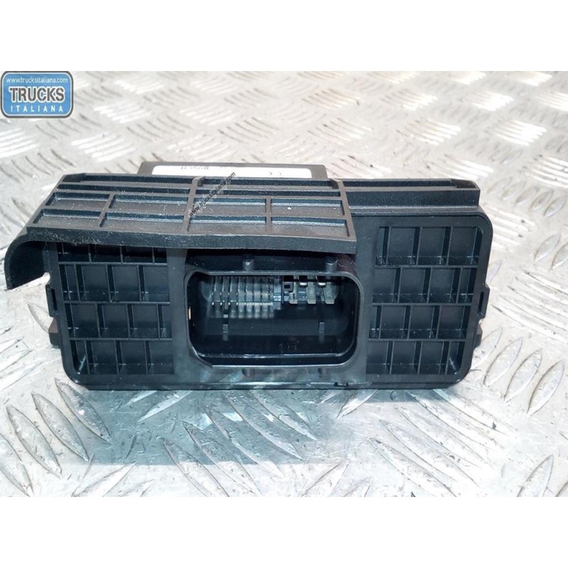 AUDI CENTRALINE VARIE A AUDI A6 2004>2008 (C6) usato