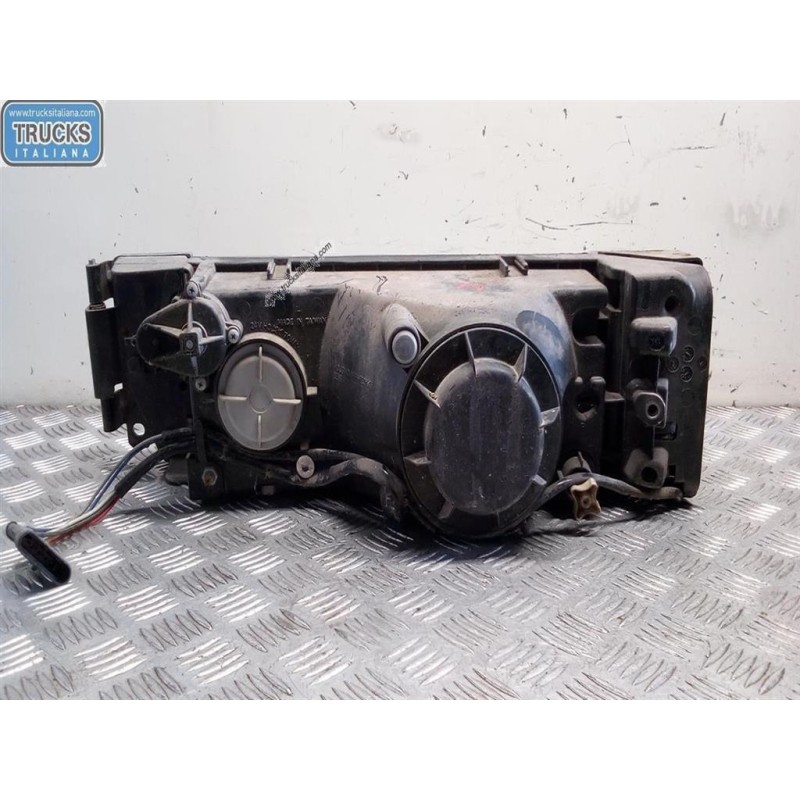 IVECO RIGHT HEADLIGHT IVECO EUROSTAR used