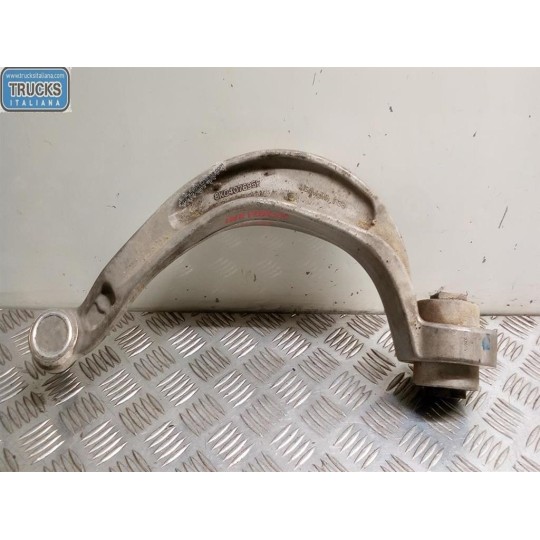 BRACCIO SOSPENSIONE INFERIORE SINISTRO AUDI A4 2007>2011 usato