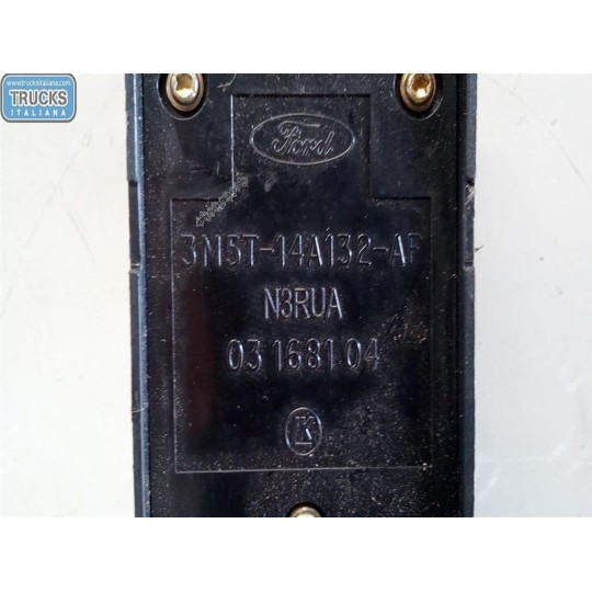 INTERRUTTORI E PULSANTI ALZAVETRI FORD Focus 2005>2007 usato