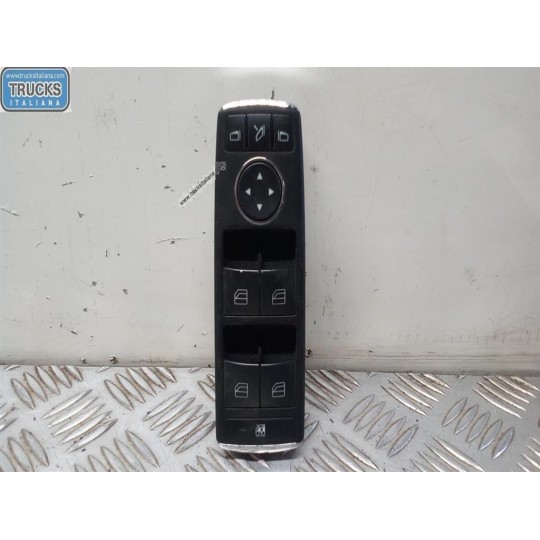 VARIOUS SWITCHES AND BUTTONS A
 MERCEDES-BENZ Classe C (W204) 2007>2011 used