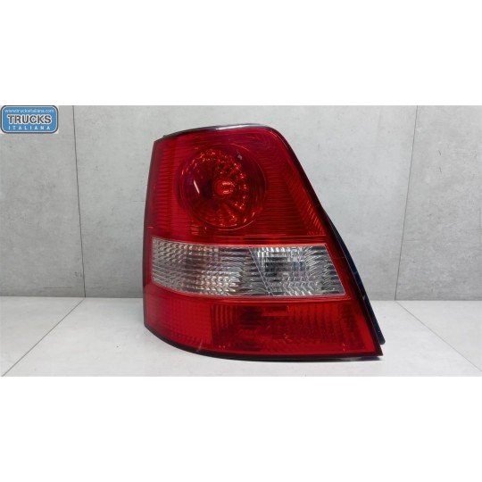 FARO POSTERIORE ESTERNO SINISTRO KIA Sorento 2002>2005 usato