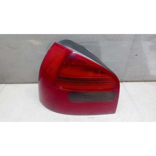 FARO POSTERIORE ESTERNO SINISTRO AUDI A3 1996>2000 usato