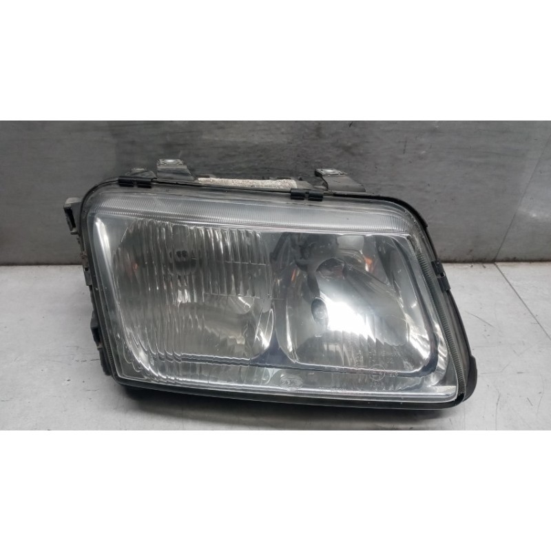AUDI RIGHT HEADLIGHT AUDI A3 1996>2000 used