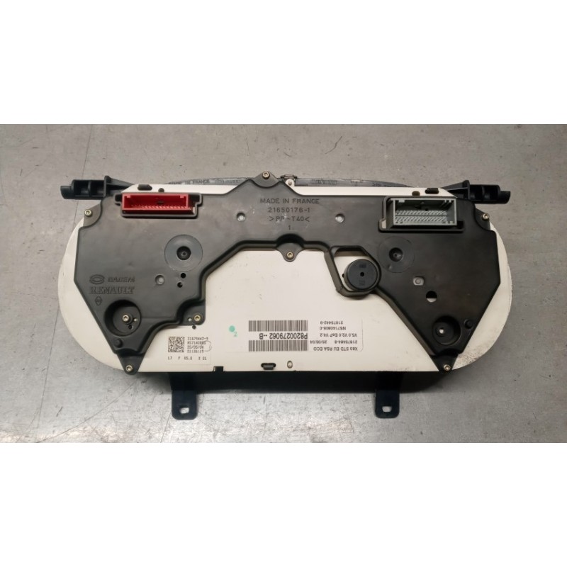 RENAULT van INSTRUMENT PANEL RENAULT van Trafic 2001>2007 used