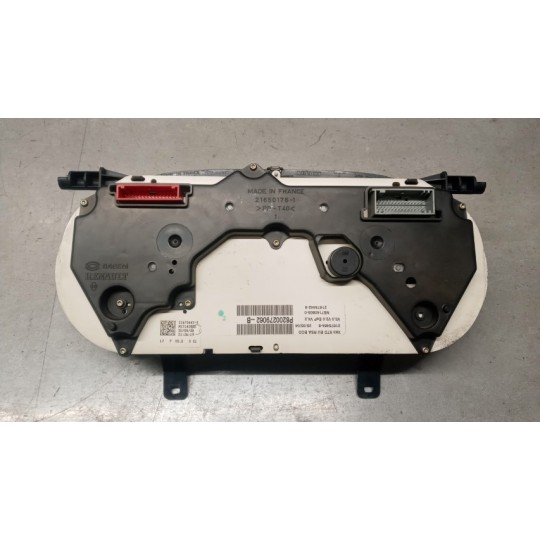 QUADRO STRUMENTI RENAULT van Trafic 2001>2007 usato