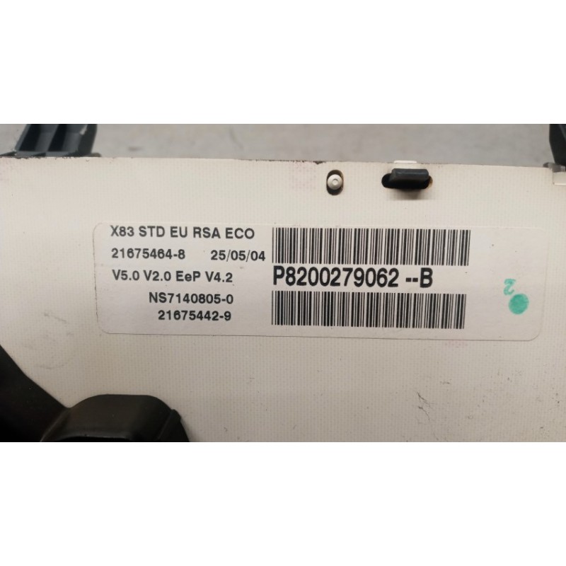 RENAULT van QUADRO STRUMENTI RENAULT van Trafic 2001>2007 usato