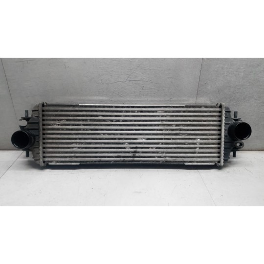 RADIATORE INTERCOOLERS RENAULT van Trafic 2001>2007 usato