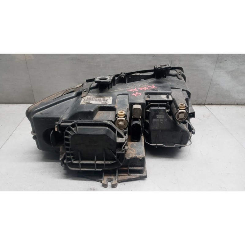 AUDI FARO ANTERIORE SINISTRO AUDI A4 2000>2004 usato