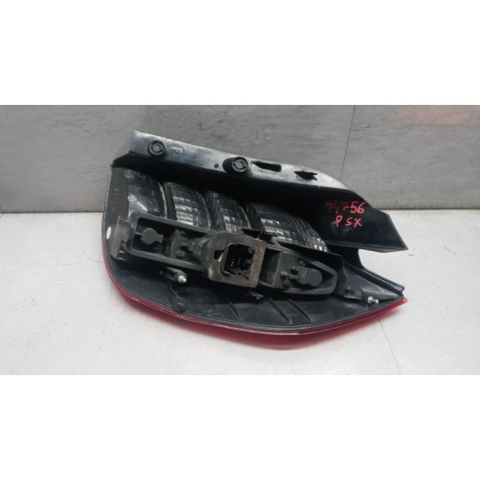 FARO POSTERIORE ESTERNO SINISTRO RENAULT Scenic 2003>2006 usato