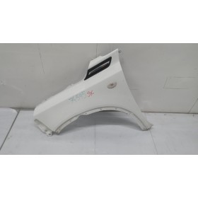 LEFT FRONT MUDGUARD  SUZUKI...