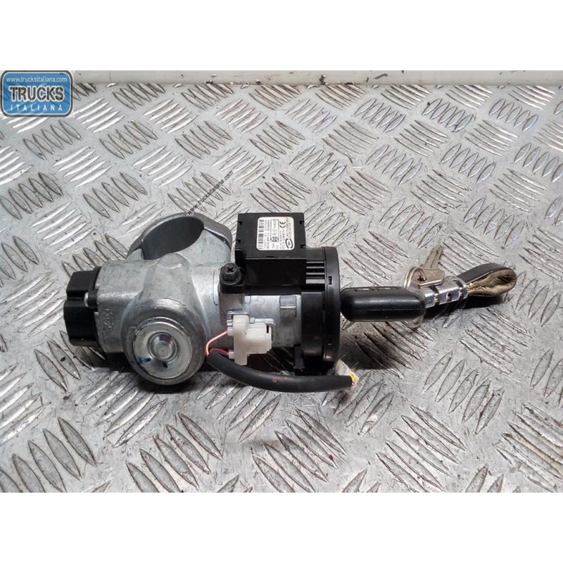 NISSAN truck BLOCCO ACCENSIONE NISSAN truck Cabstar 2006> usato