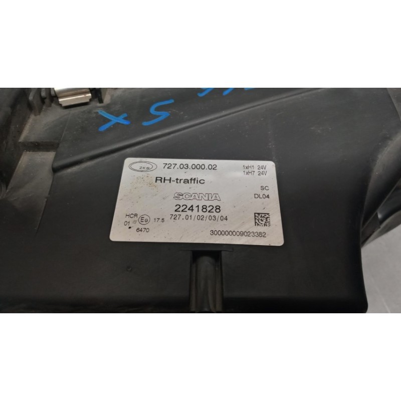 SCANIA FARO ANTERIORE SINISTRO SCANIA Serie R 2014> usato