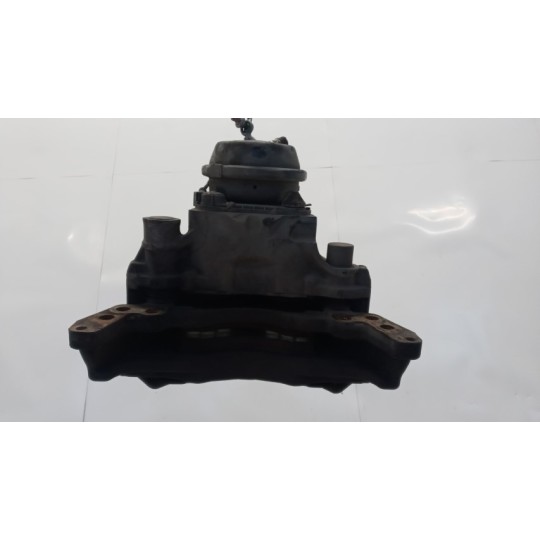 PINZA ANTERIORE SINISTRA SCANIA Serie R 2014> usato