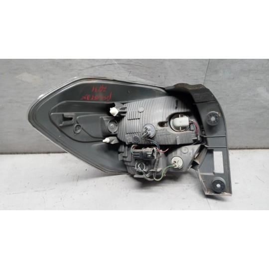 FARO POST ESTERNO LED DESTRO SUBARU XV 2016>2018 usato