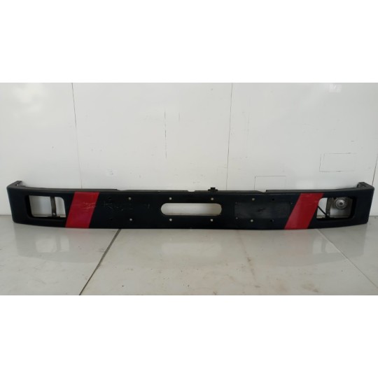 PARAURTI ANTERIORE SCANIA 93 usato