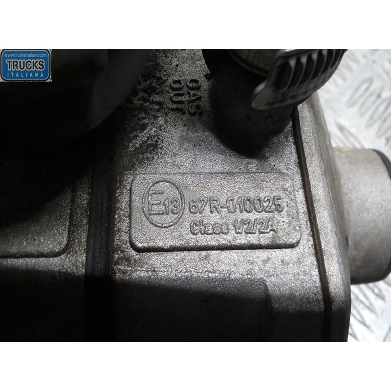 VOLKSWAGEN van RIDUTTORE GPL METANO VOLKSWAGEN van Caddy 2004>2010 used