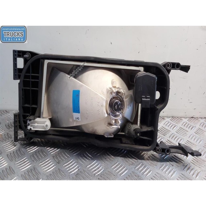 SCANIA FARO ANTERIORE DESTRO SCANIA 124 usato