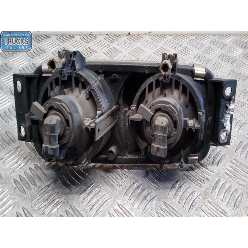 SCANIA LEFT FOG LIGHT LAMP SCANIA 124 used