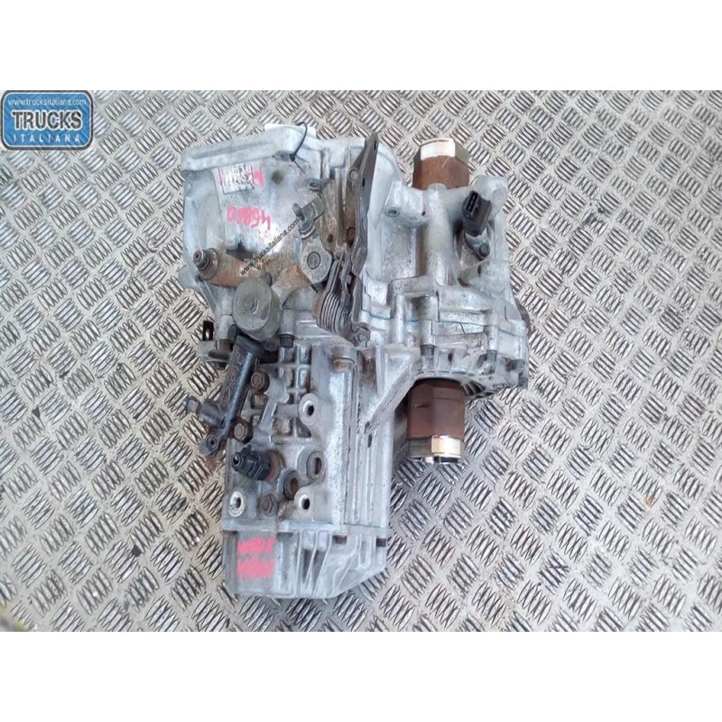 HYUNDAI GEARBOXES  HYUNDAI Matrix 2001> used