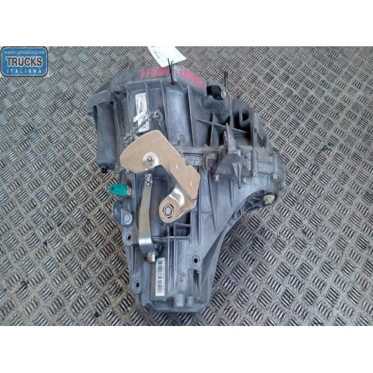CAMBIO RENAULT Megane 2006>2008 usato