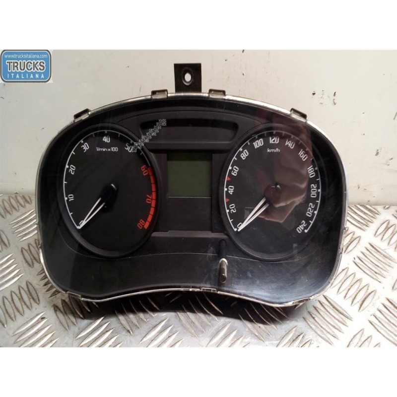 SKODA INSTRUMENT PANEL SKODA Fabia 2007>2014 (5J) used