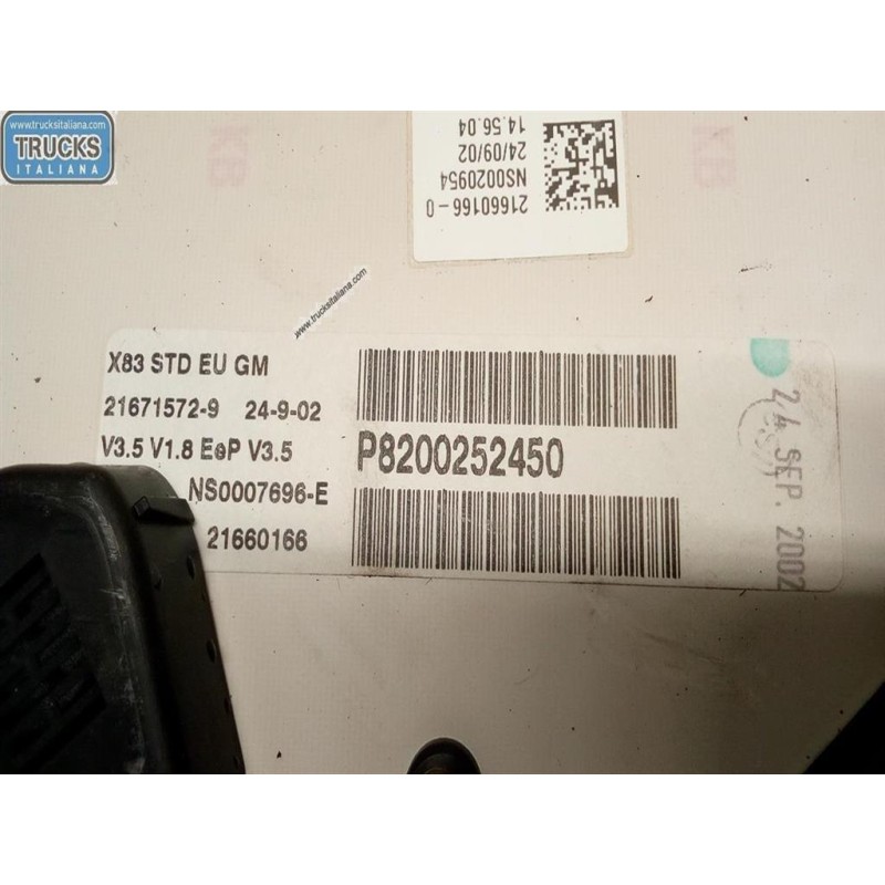 OPEL van QUADRO STRUMENTI OPEL van Vivaro A 2002>2006 usato