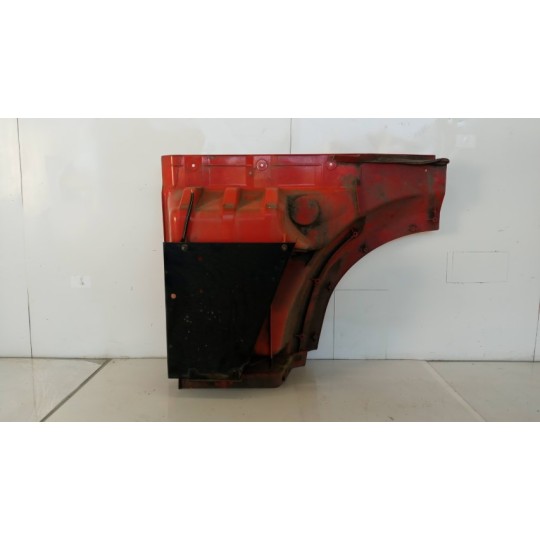 PARAFANGO ANTERIORE DESTRO DAF XF105 usato