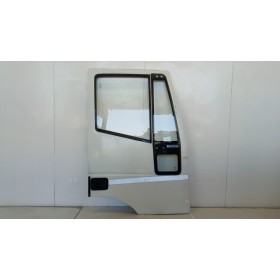RIGHT FRONT DOOR  IVECO...