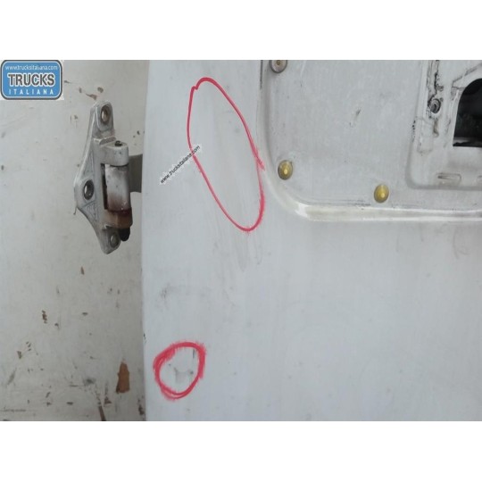 LEFT FRONT DOOR RENAULT truck Premium 2005>2013 used