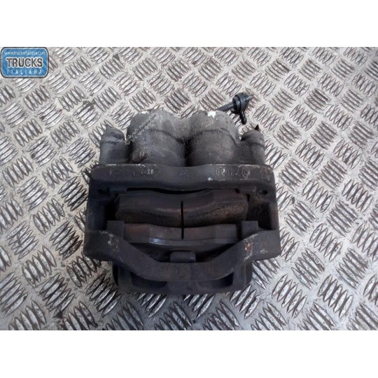 PINZA ANTERIORE DESTRA NISSAN truck Atleon usato