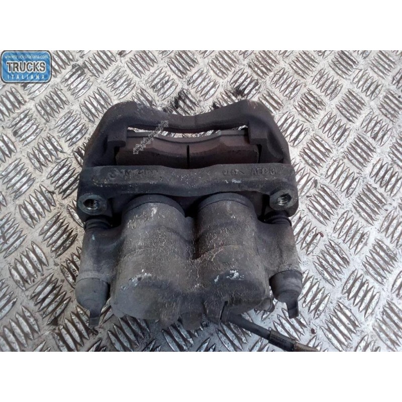 NISSAN truck PINZA ANTERIORE SINISTRA NISSAN truck Atleon usato