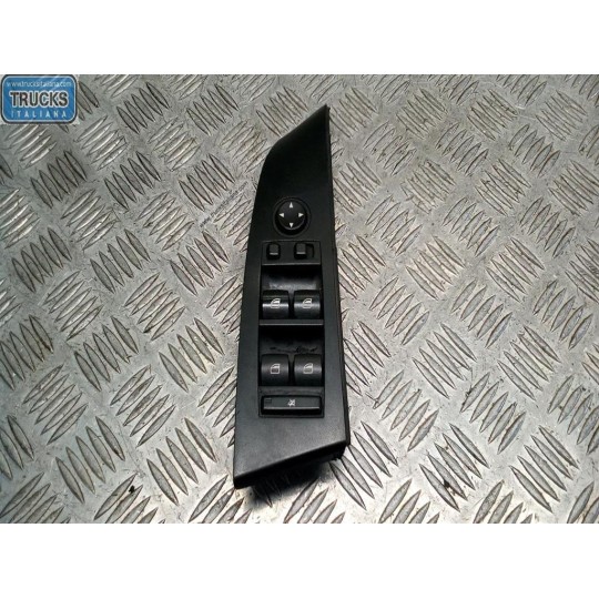 INTERRUTTORI E PULSANTI ALZAVETRI BMW Serie 5 (E60/E61) 2004> usato